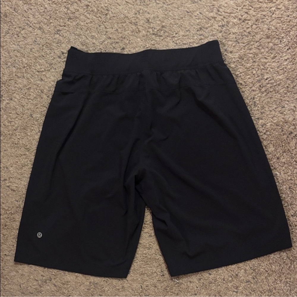 Lululemon Men's Large Black Shorts
